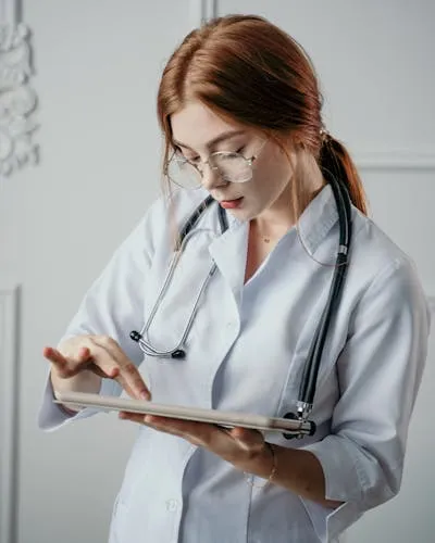 Dr. Sara Rahman